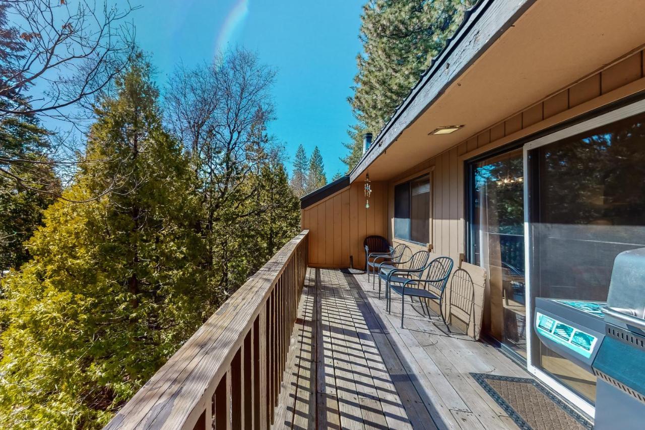 Sierra Swiss Chalet Шейвер Лейк Экстерьер фото